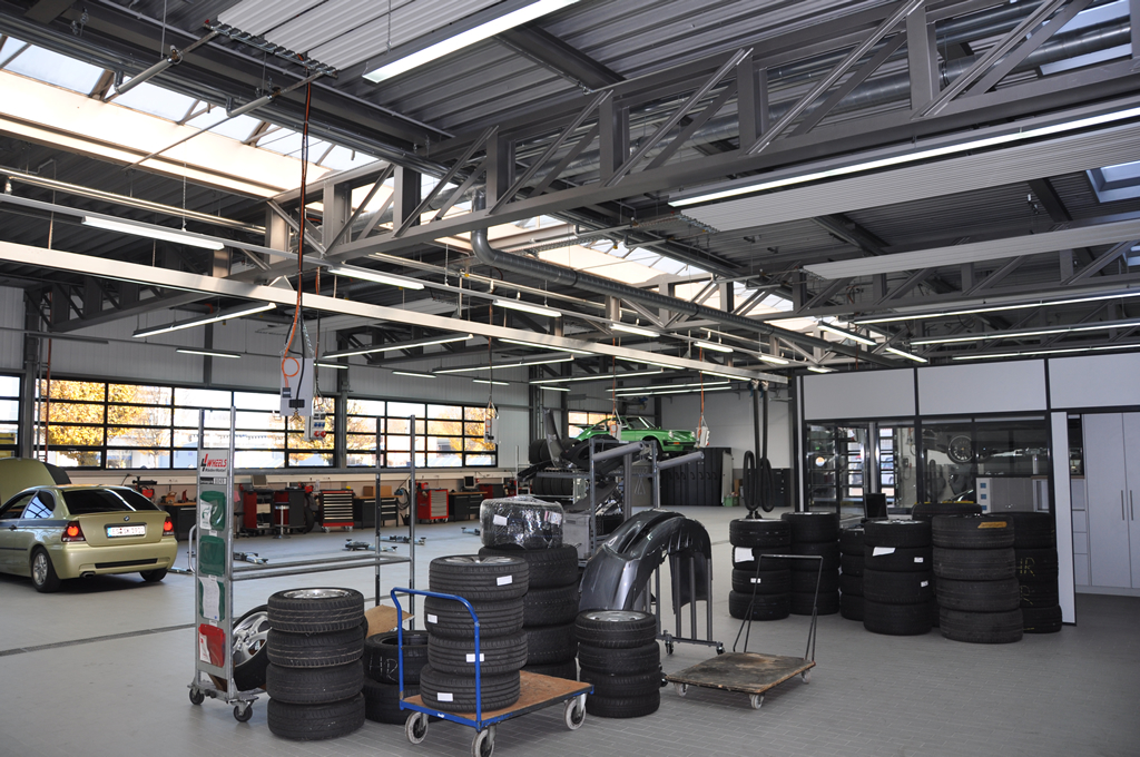 Bild 5: Umbau Porsche-Werkstatt